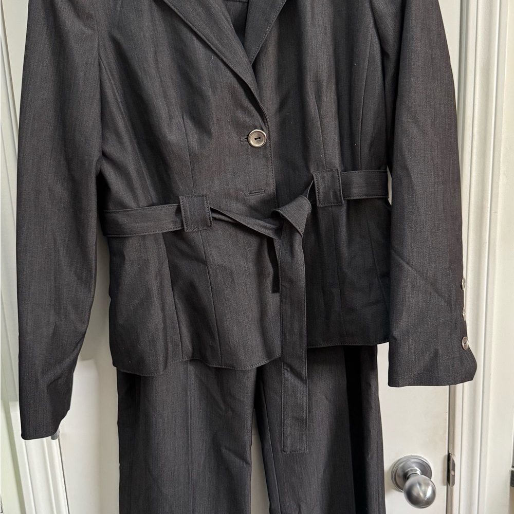 Sharagano Charcoal Suit with Striped Lining Size 12 Jacket and Pant Set